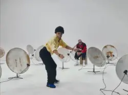 بعد رقصته المثيرة للجدل.. الفنان الجزائري محمد خساني يكشف السبب الحقيقي لمشاركته "الراقصة" في كليب مغربي